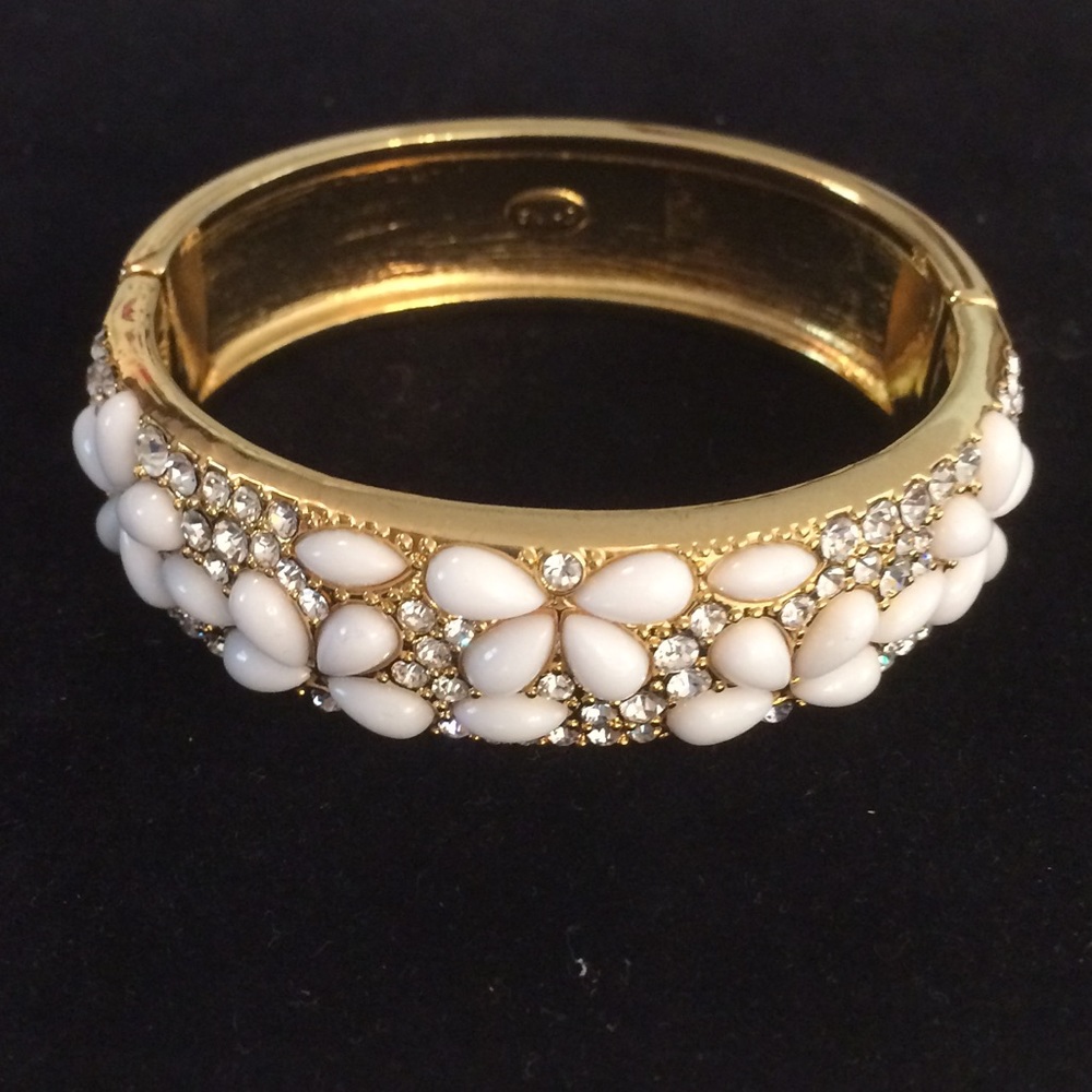 White Cabachon and diamond rhinestone bracelet.